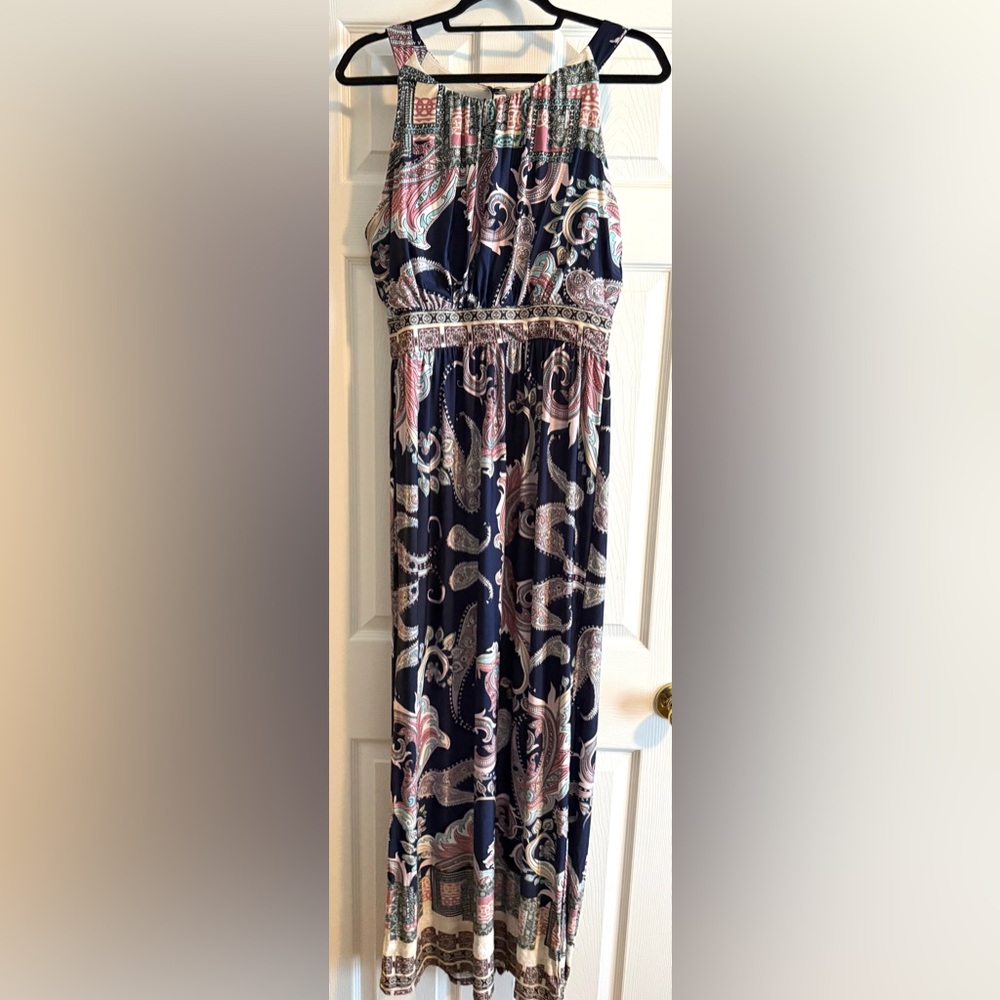 Elegant Paisley Print Maxi